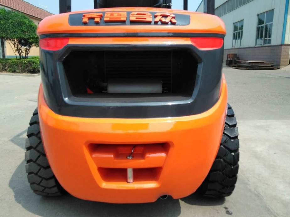 內(nèi)燃叉車(chē)